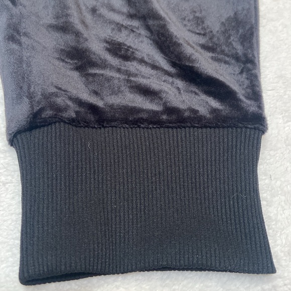 THREE DOTS NWT Size M Velour Look Black Joggers - Picture 8 of 10